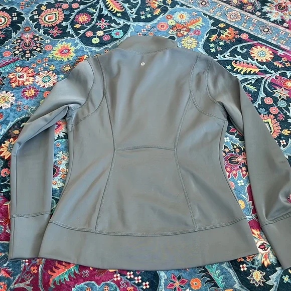 Layers active zip up - Picture 4 of 5